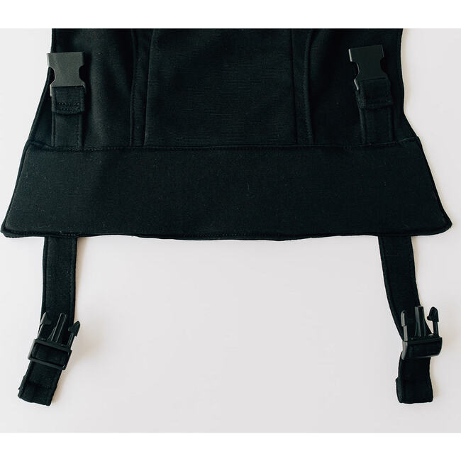 Snug, Black