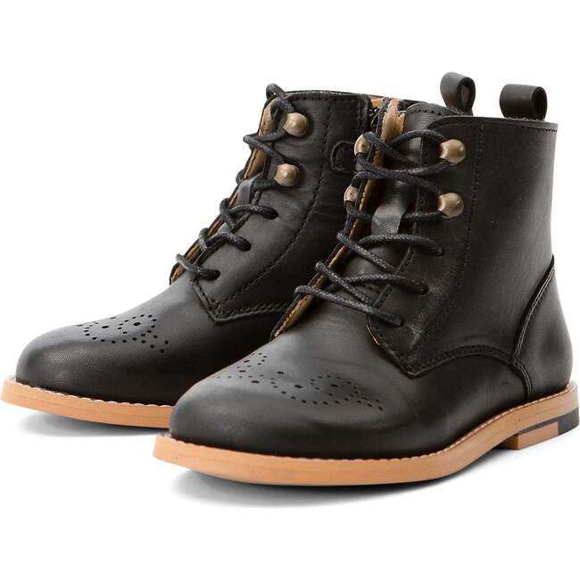 Buster Brogue Boot Black