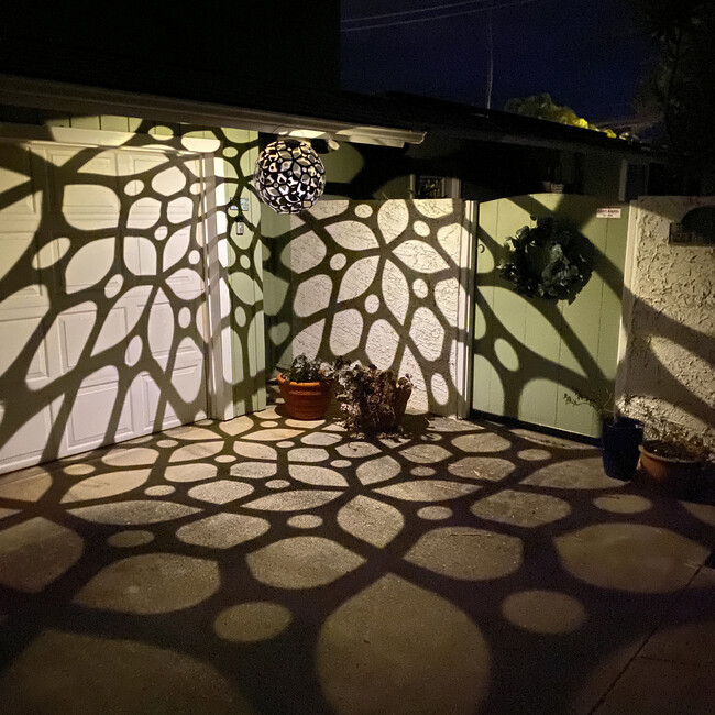 GlowTheory: 18" Solar - Peace - Black - Lighting - 4