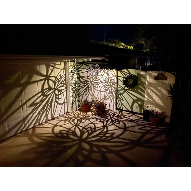 GlowTheory: 18" Solar - Lotus - Black - Lighting - 4