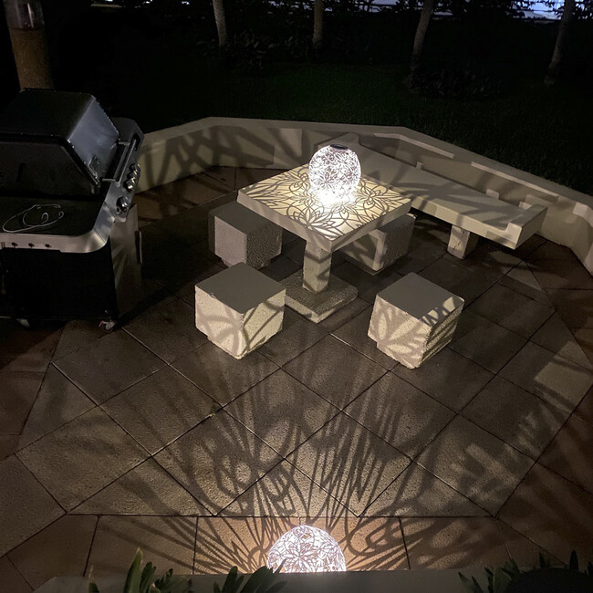 GlowTheory: 18" Solar - Lotus - White - Lighting - 6