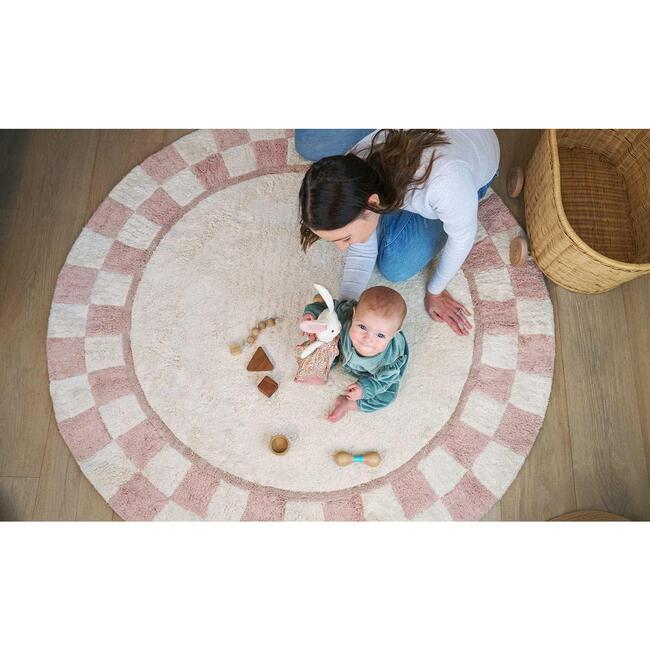 Checkered Charm Washable Round Organic Cotton Rug - Rugs - 2