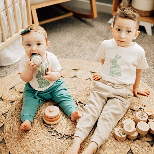 Graphic Tee, Hippy Hoppy - T-Shirts - 2
