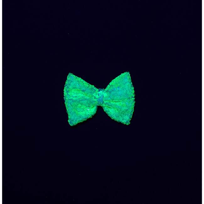 A Leading Role Green Glow Bow Ties