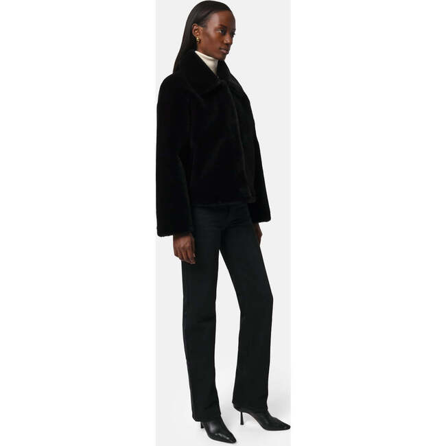 Women's Elis Pluche™ Fauz Seude Spread Collar Short Coat, Noir - Coats - 2