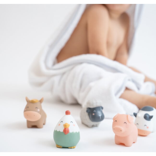 Funny Farm XL Cape Towel & Bath Toy Set