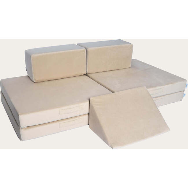 The Figgy Play Couch, Dune 7-piece + Waterproof Liners