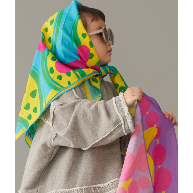 Art Play Silk Sensory Scarf, Dots and Friends - Developmental Toys - 2