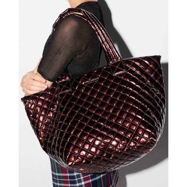 Medium Metro Tote Deluxe, Bordeaux Lacquer - Bags - 3