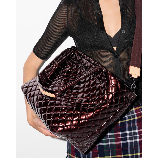 Medium Metro Tote Deluxe, Bordeaux Lacquer - Bags - 4