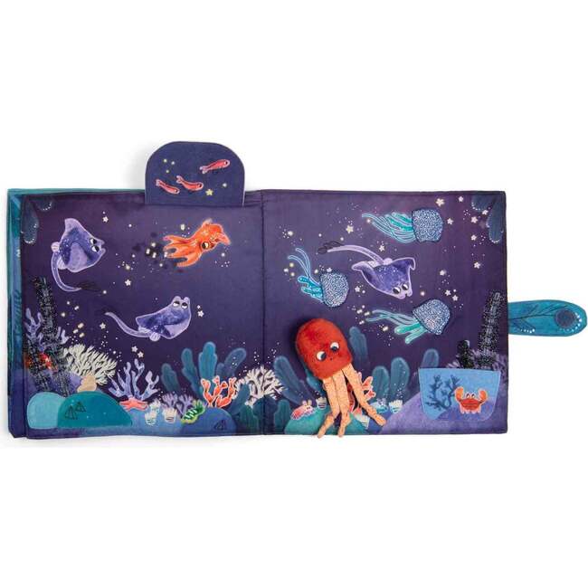 Large Textile Activity book Paulie's Adventure - Books - 4