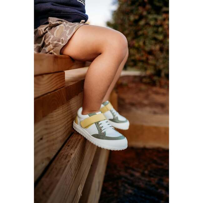 The Play Perfect Low Top Sneaker, Green & Yellow - Sneakers - 3