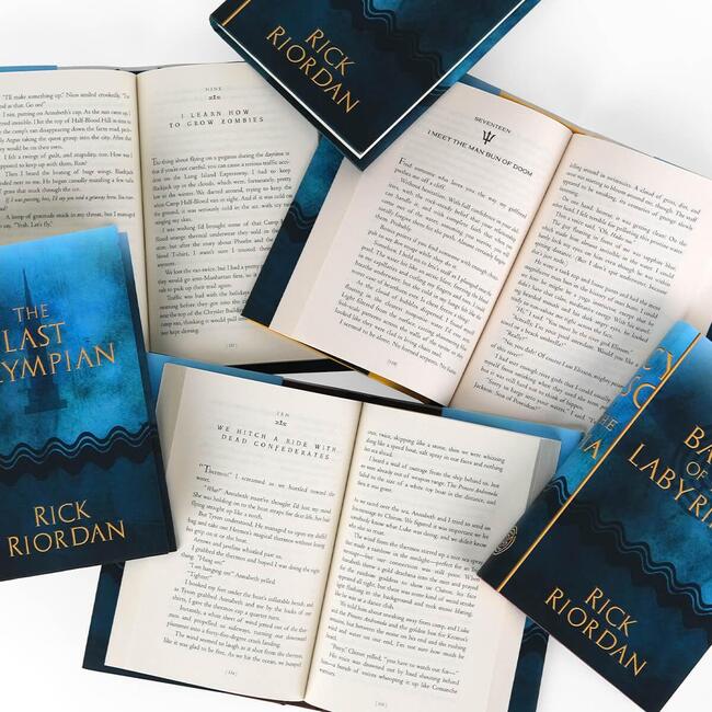 Percy Jackson and the Olympians Book Set - Books - 4