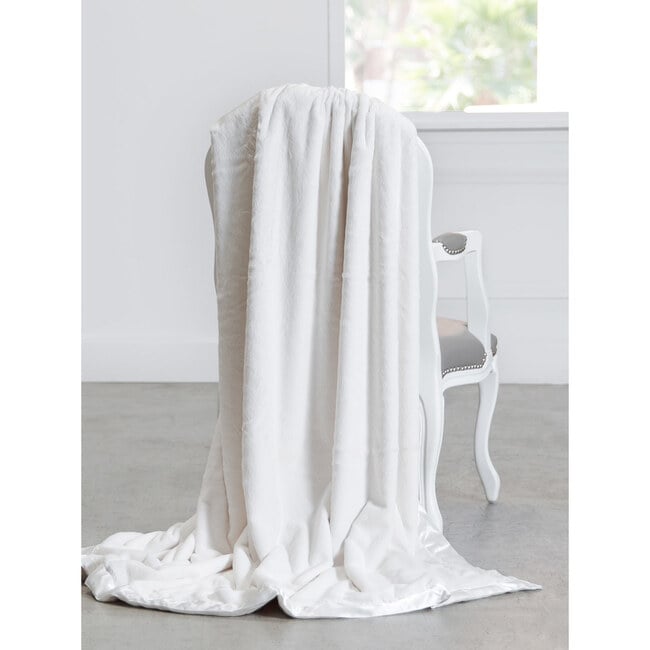 Luxe Throw/Big Kid Blanket, Cream