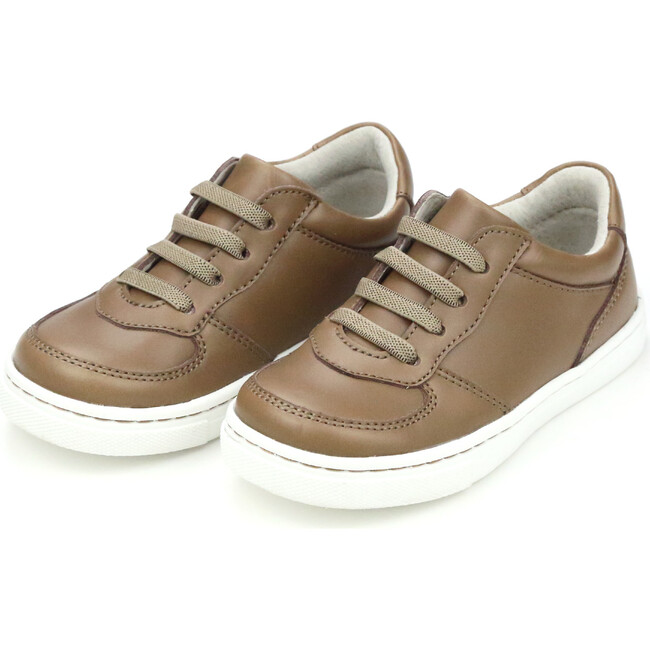 Grayson Elastic Lace Sneaker, Mocha