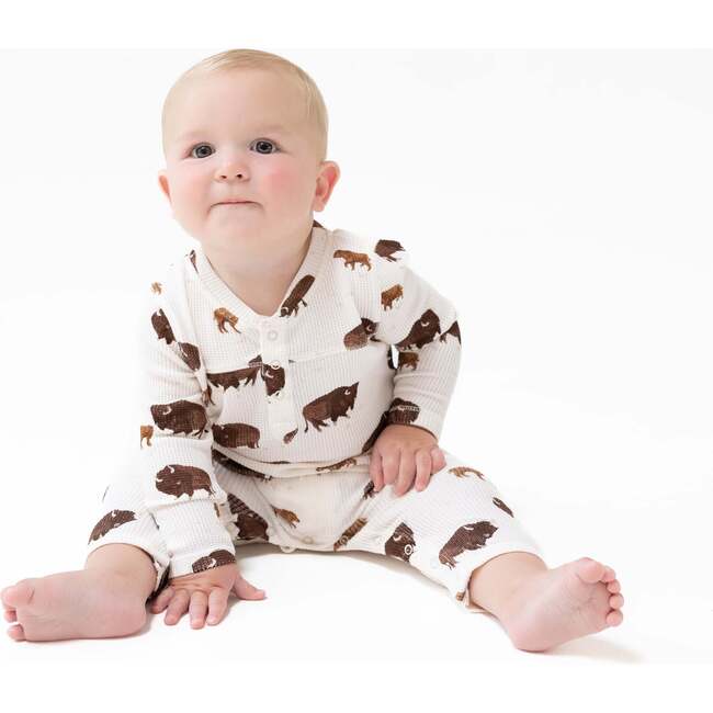 Uni Romper, Bison