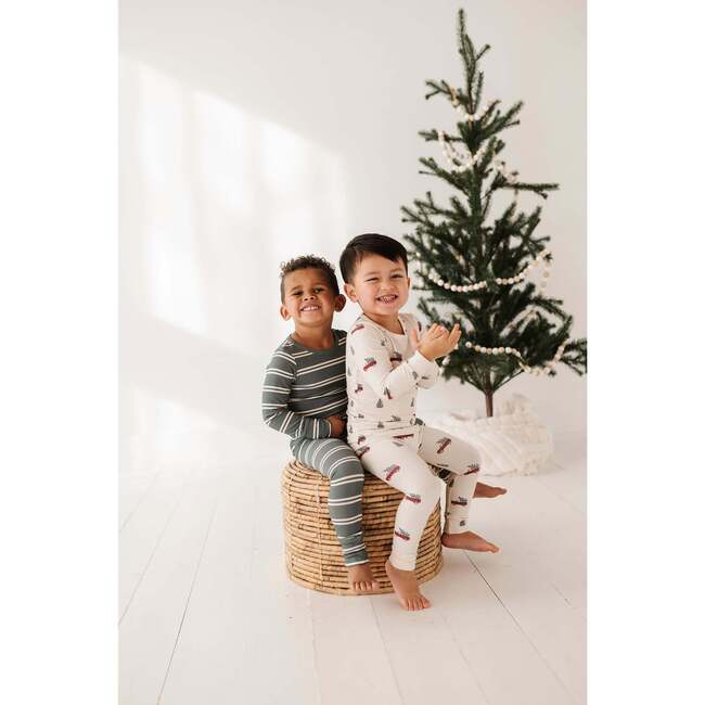 Lounge Set Pine Stripe - Mixed Apparel Set - 6