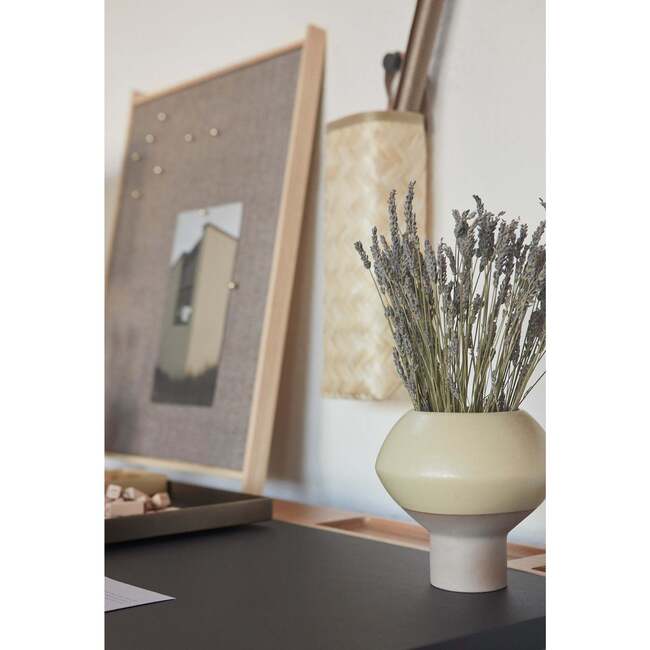 Hagi Vase, Dusty Lemonade