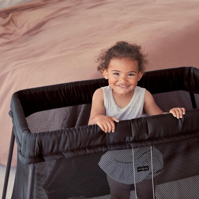 Travel Crib Light Black & Fitted Sheet Bundle Pack - Travel Cribs - 4