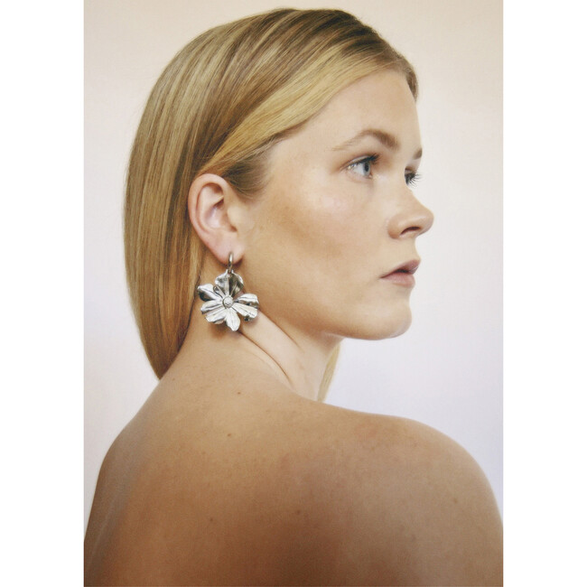Full Bloom Earrings, Silver