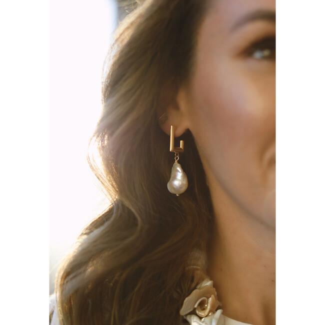 Women's Becca Pearl And Gold Hoops - Earrings - 2