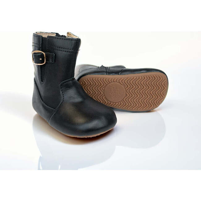 The Riding Boot, Midnight