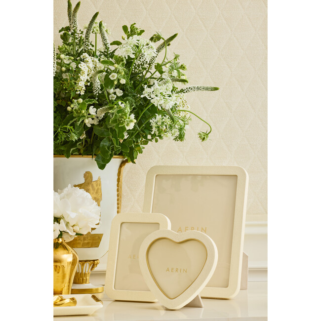 Shagreen Heart Frame, Cream