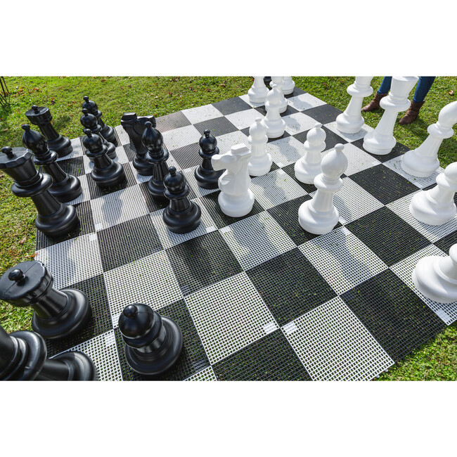 Giant Chess Set - Games - 5