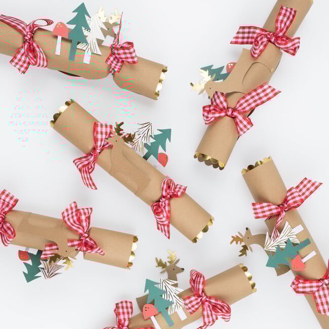 Woodland Stand Up Crackers - Party Accessories - 5