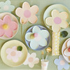 Daisy Shaped Plates - Party - 2 - thumbnail