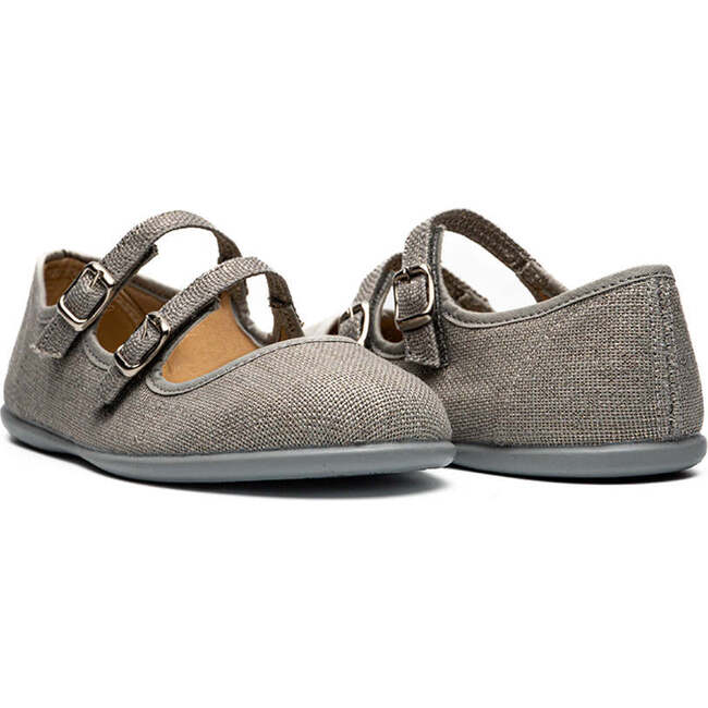 Ella Mary Jane, Grey