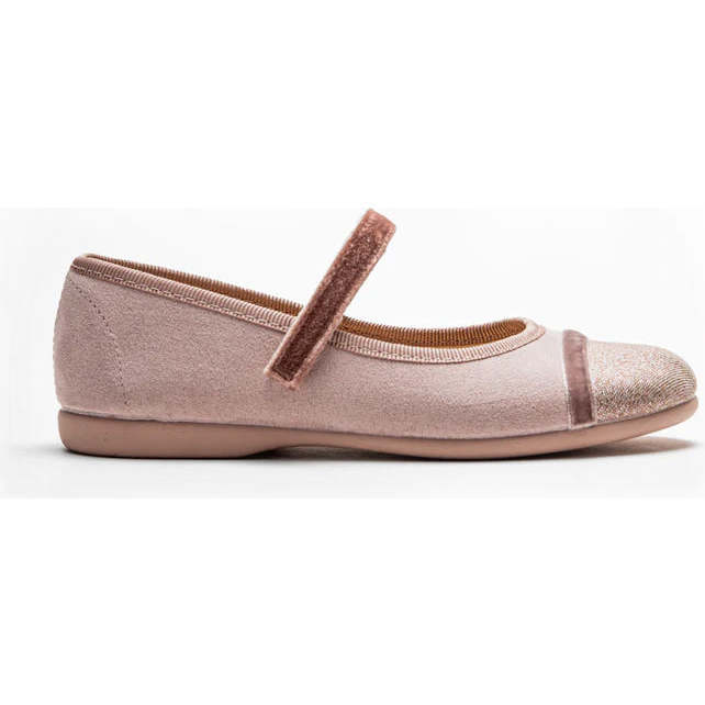 Giselle Mary Jane, Rose