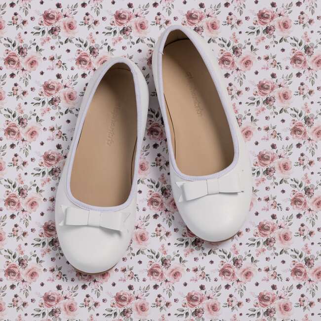 Camille Flats, White