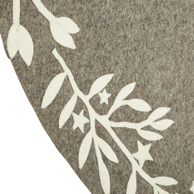 Handmade Christmas Tree Skirt in Felt - Branches and Stars on Gray - Tree Skirts - 3