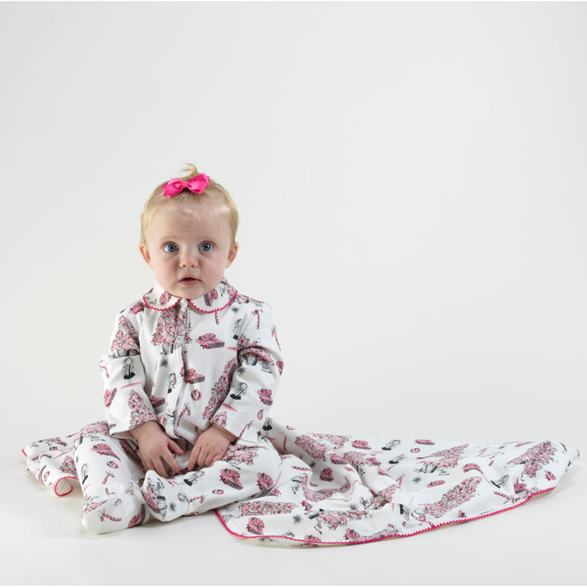 Eloise Christmas Tree Footie Gift Set, Pink