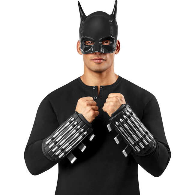 The Batman Batman Adult Gauntlets, Black