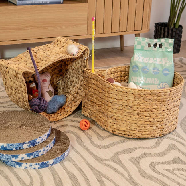 Felix Cat Shaped Hand Woven Water Hyacinth Nesting Pet Toy Organizer Baskets, Natural (Set of 2)