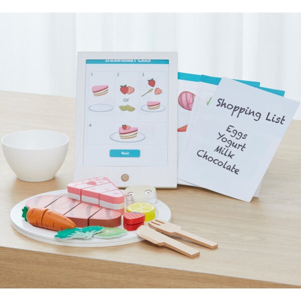 Little Chef Frankfurt Wooden Cutting Accessories, Green - Play Food - 3