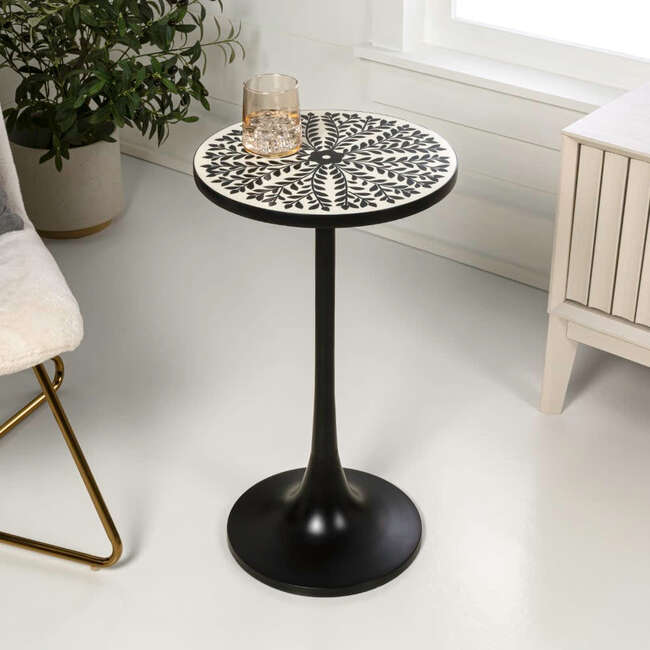 Nysha 25" Modern Bohemian Metal/Resin Inlay Top Pedestal Drink Table and Decorative End Table, Black/White
