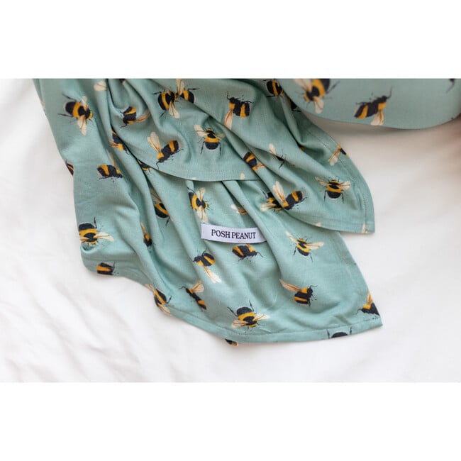 Spring Bee Swaddle And Beanie Set, Pastel Green - Swaddles - 2