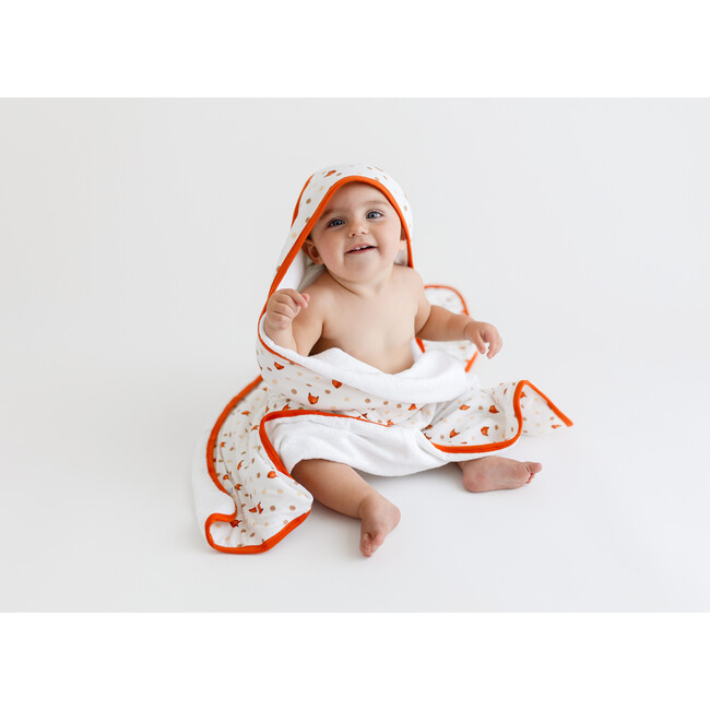 Lionel Hooded Towel, White - Bath Towels - 2