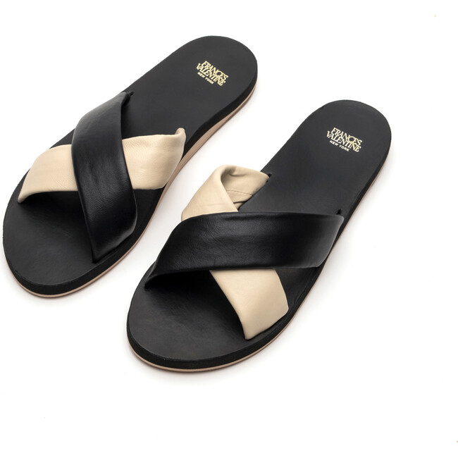 Women's Criss Cross Cloud Slide, Black