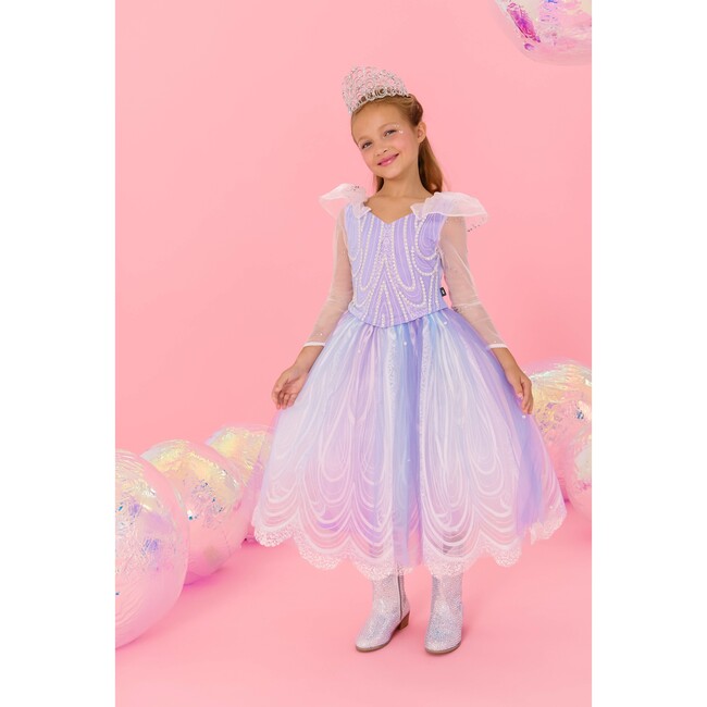 Glinda’s Enchanted Gown