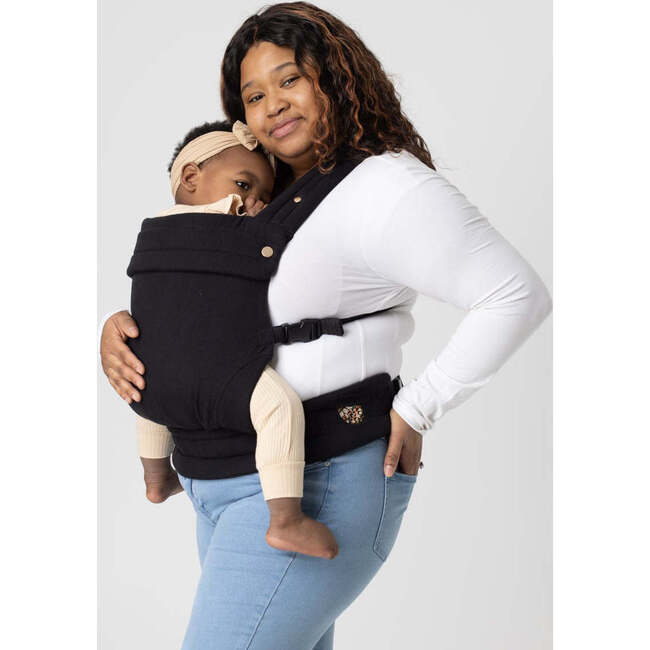 Monarch Buckle Carrier, Ebony