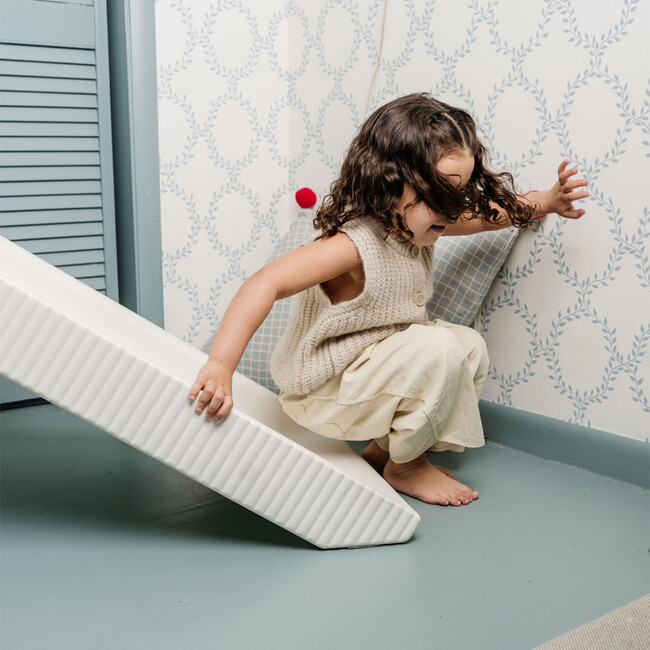 Smol Slope Slide - Games - 4