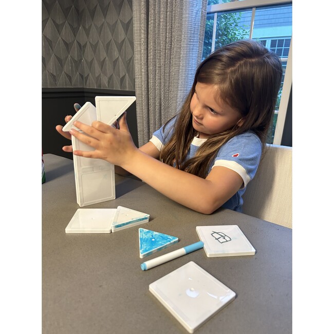 Crayola Doodle Magentic Tiles 14-Piece Starter Set - Magnetic Tiles - 4