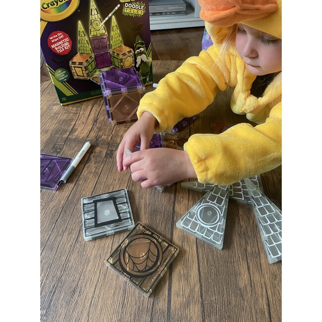 Crayola Halloween GLOW Doodle Magnetic Tile Set - Magnetic Tiles - 6