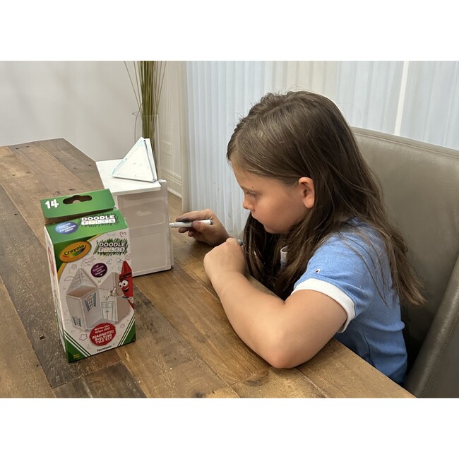 Crayola Doodle Magentic Tiles 14-Piece Starter Set - Magnetic Tiles - 6