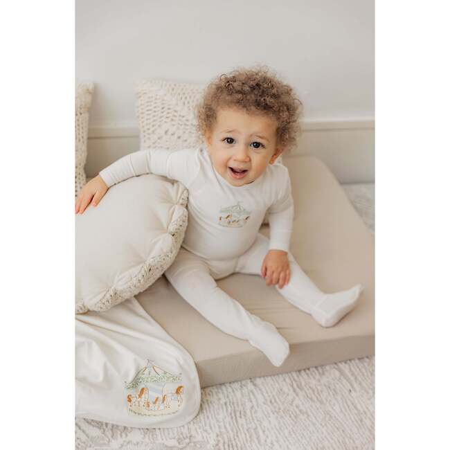 Carousel Print Onesie with Hat Primrose