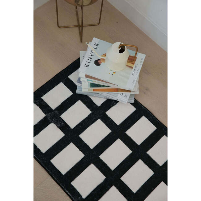 Girl Modern Design Black and White Runner (2 x 5 ft) - Rugs - 4